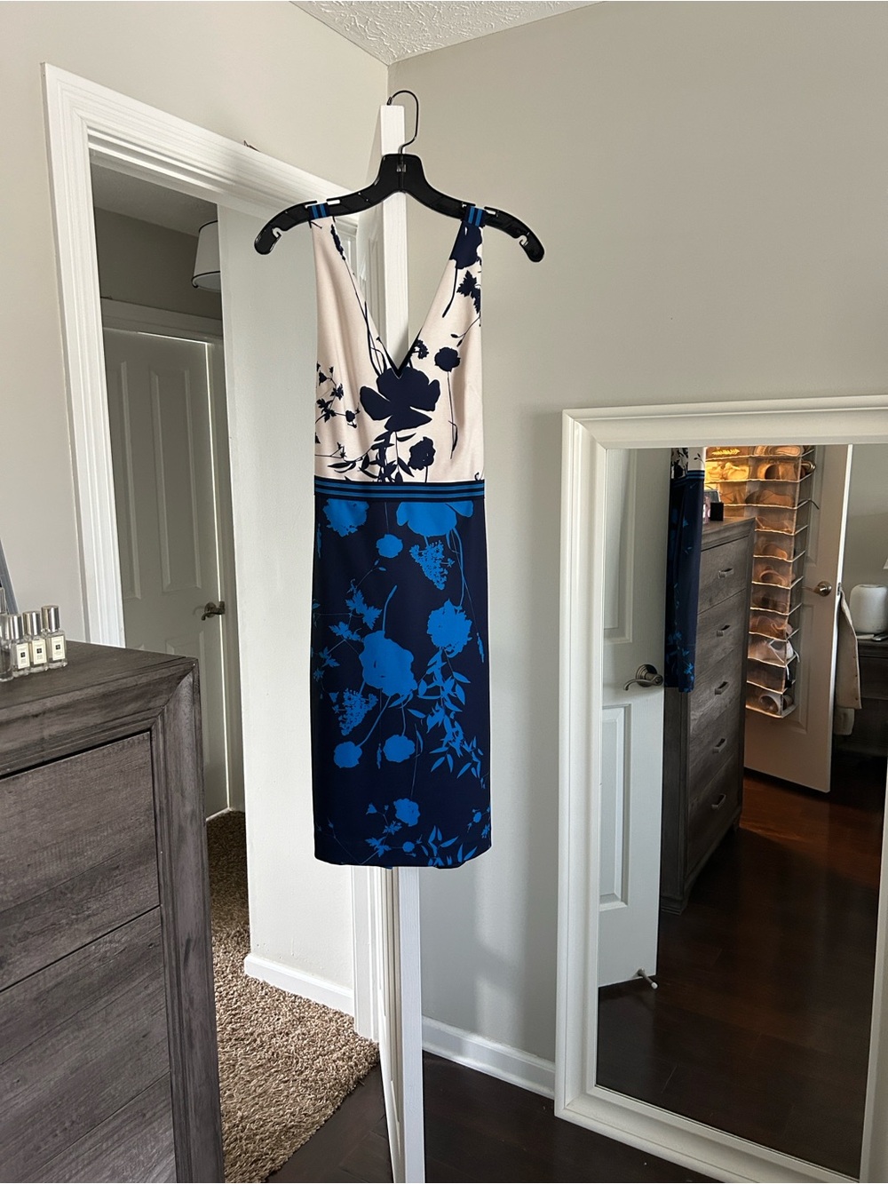 Ted Baker Floral V-Neck Sheath Dress in Navy and Cream size 1